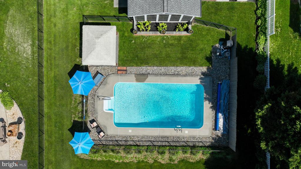 322 POWELL DRIVE