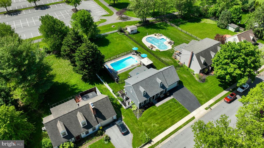 322 POWELL DRIVE