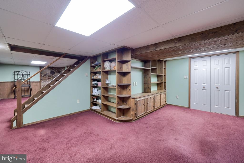 322 POWELL DRIVE