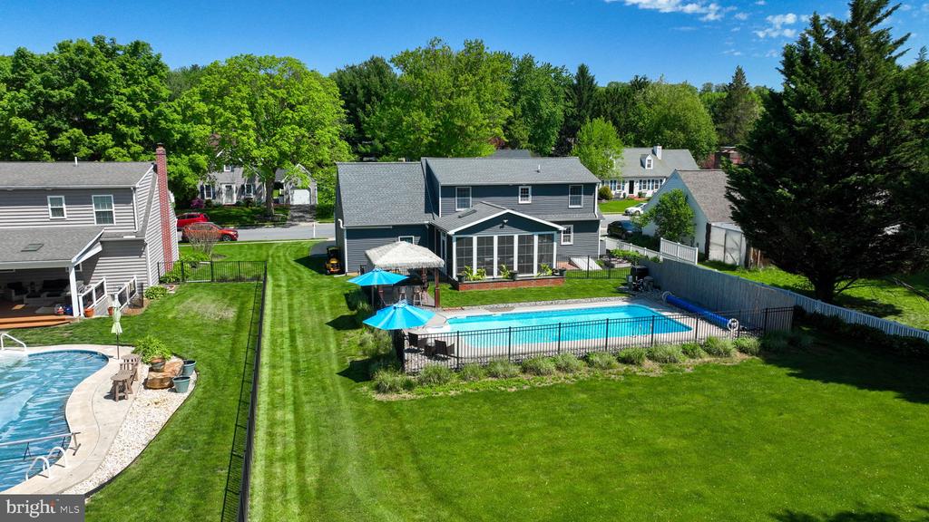 322 POWELL DRIVE