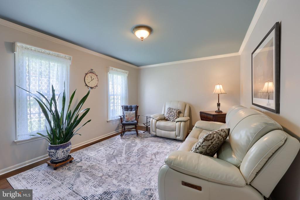 322 POWELL DRIVE
