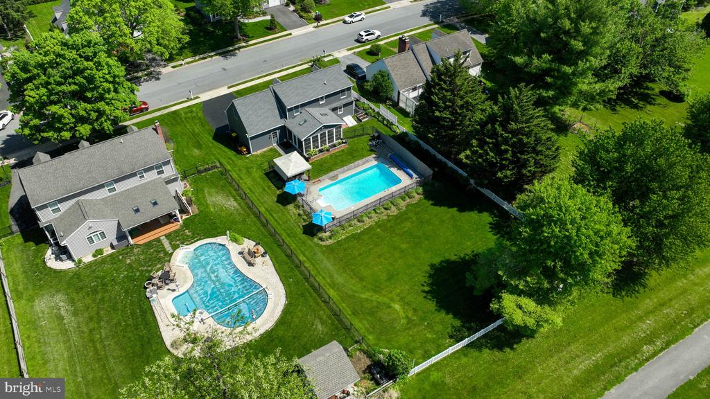 322 POWELL DRIVE