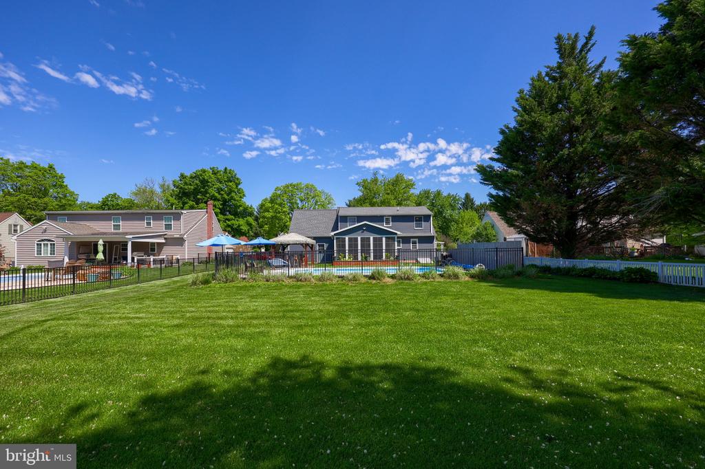 322 POWELL DRIVE
