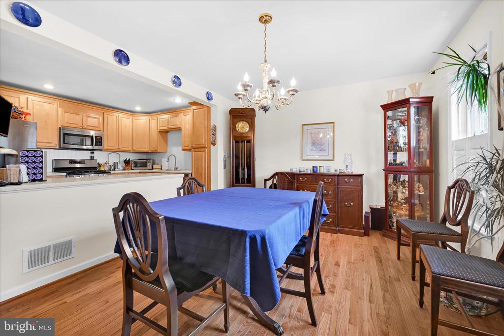 13 SPRING HILL LANE