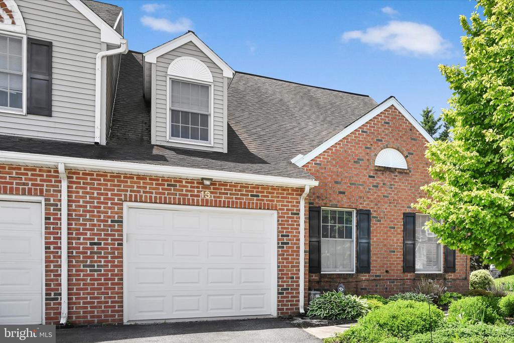 13 SPRING HILL LANE