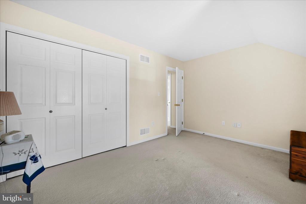 13 SPRING HILL LANE