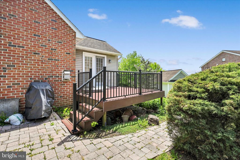 13 SPRING HILL LANE
