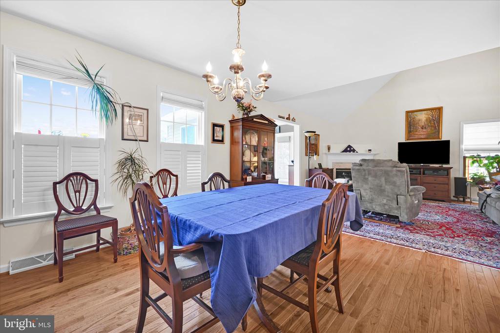13 SPRING HILL LANE