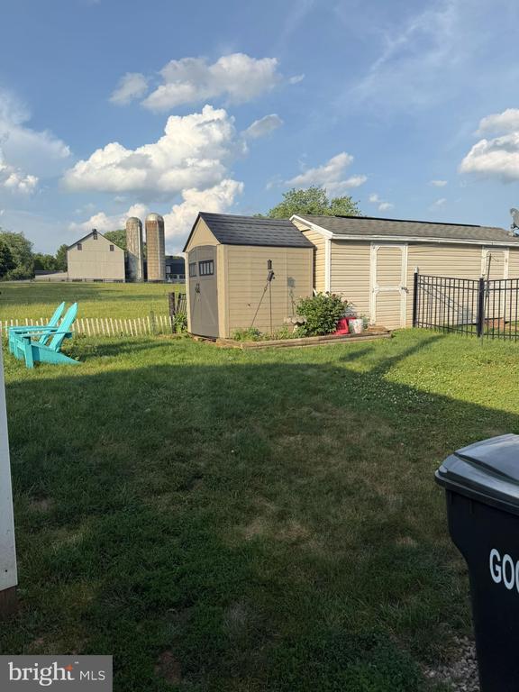5 CONESTOGA MANOR