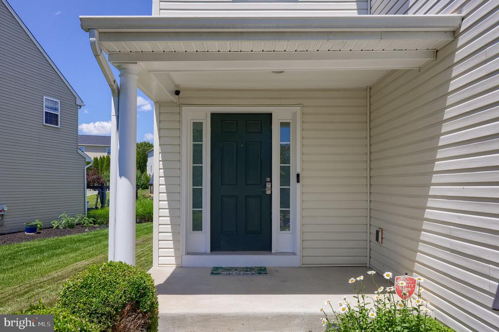 404 MALORY STREET