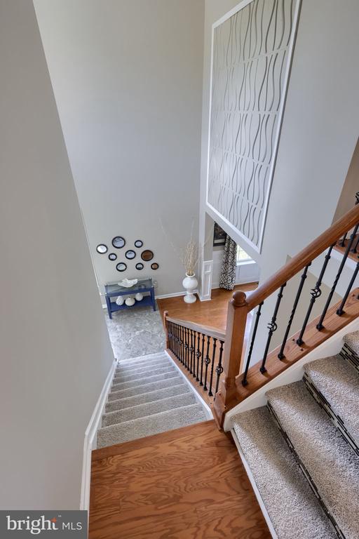 404 MALORY STREET