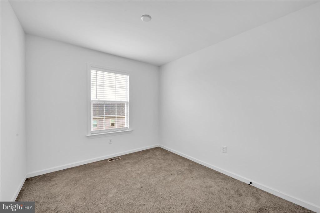 2473 ARTESIAN WAY