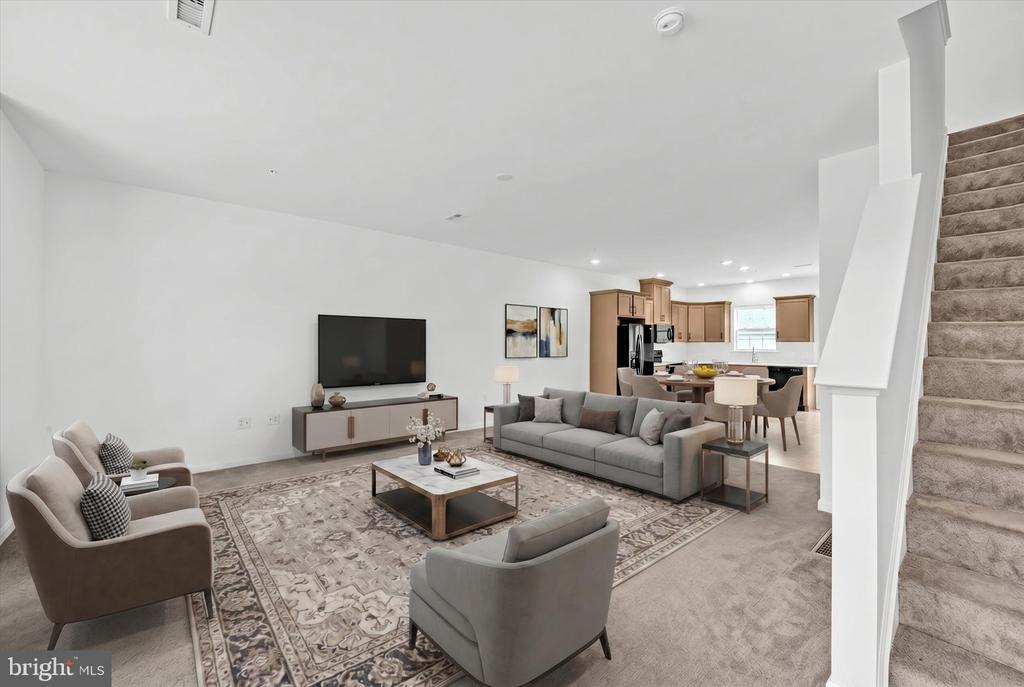 2473 ARTESIAN WAY