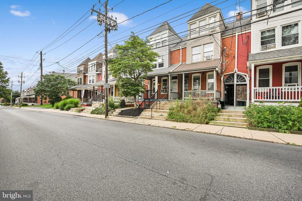 334 NEW HOLLAND AVENUE
