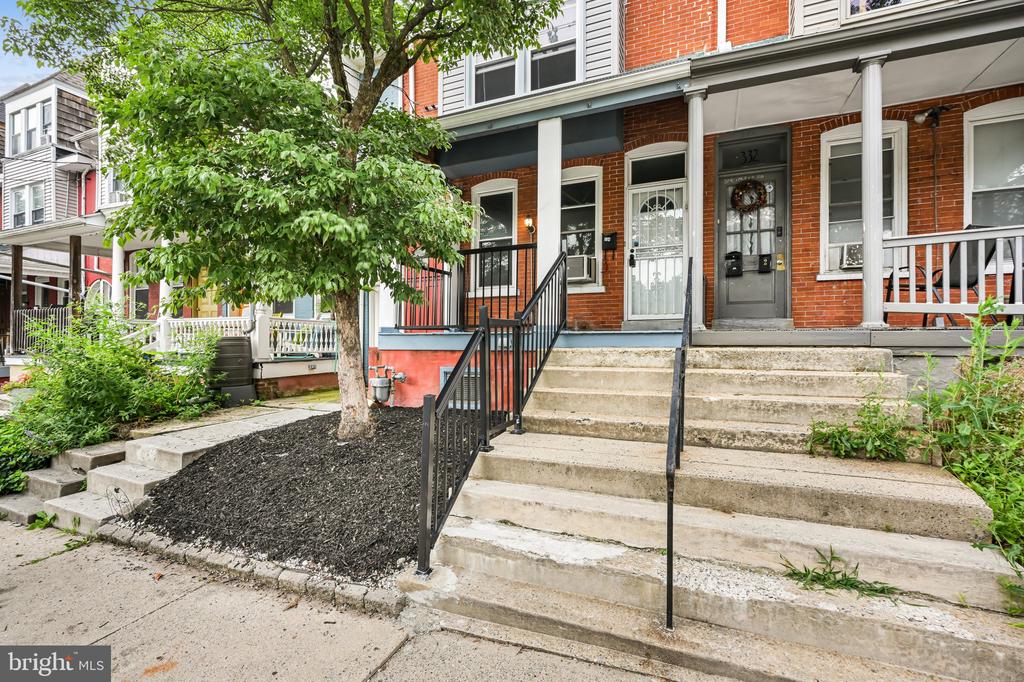 334 NEW HOLLAND AVENUE
