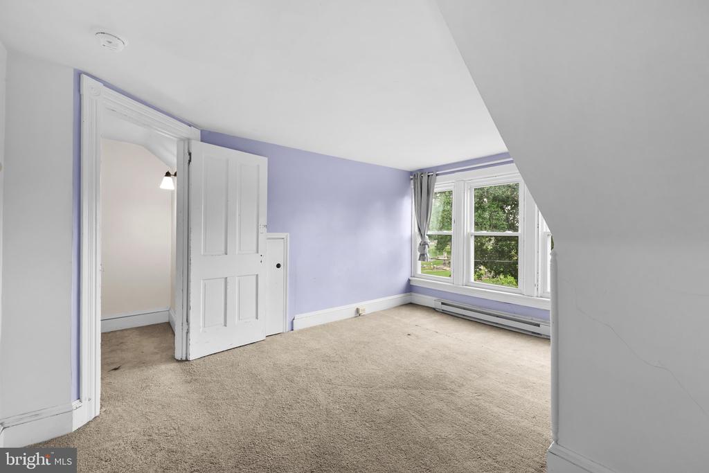 334 NEW HOLLAND AVENUE
