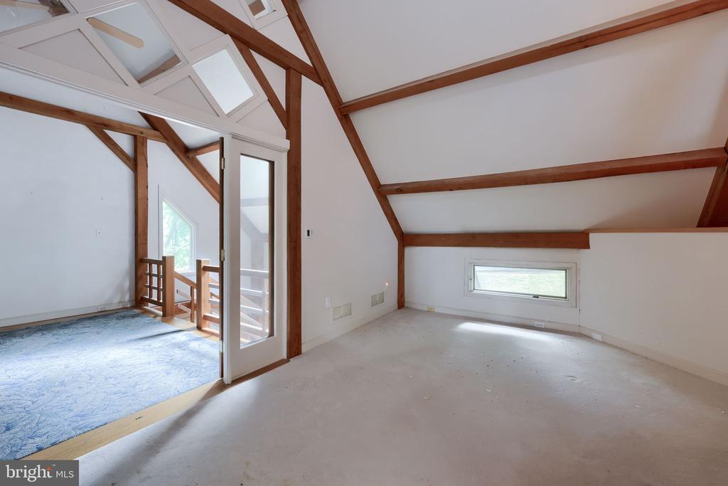 355 ARBOR ROAD