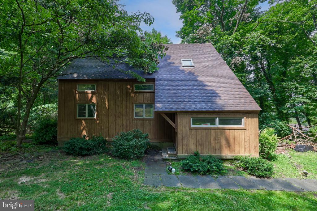 355 ARBOR ROAD