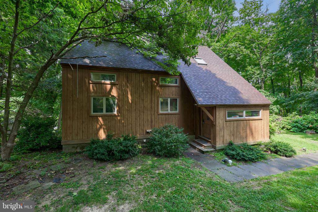 355 ARBOR ROAD