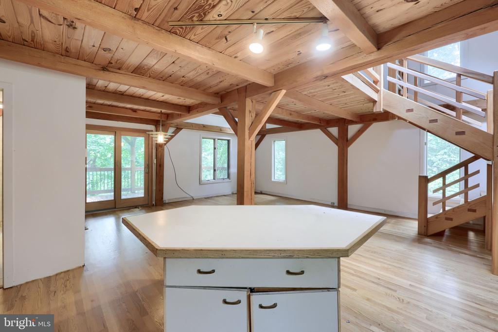 355 ARBOR ROAD
