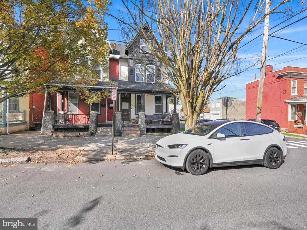 814 N SHIPPEN STREET