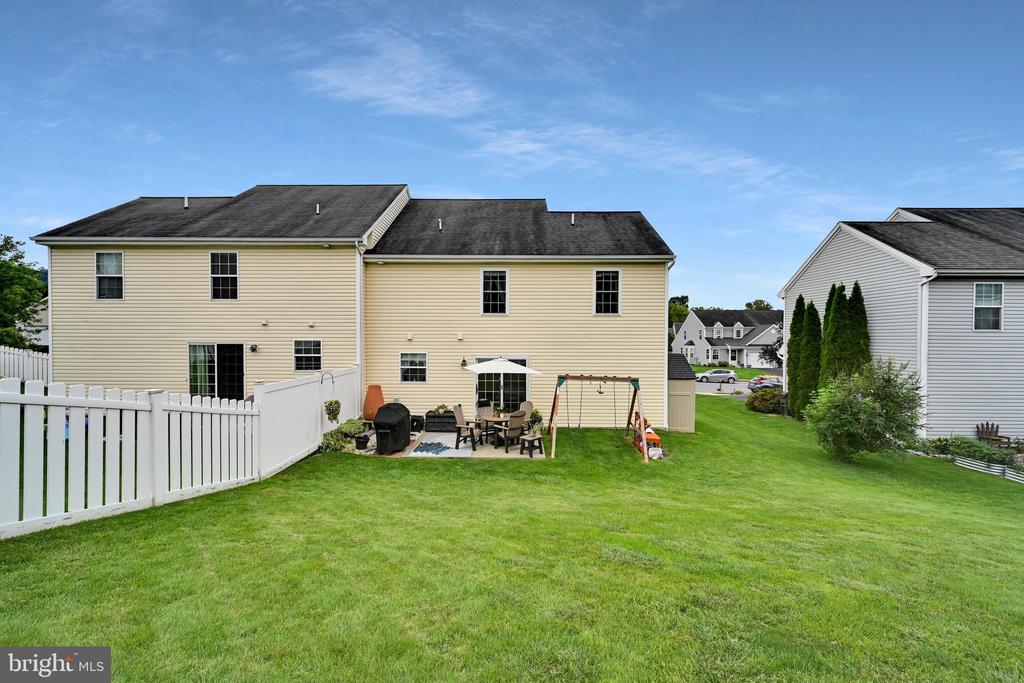 34 SILVER MAPLE CIRCLE