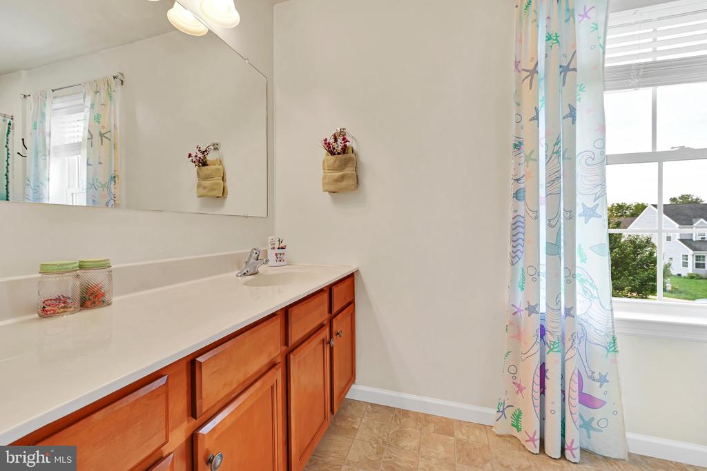 34 SILVER MAPLE CIRCLE