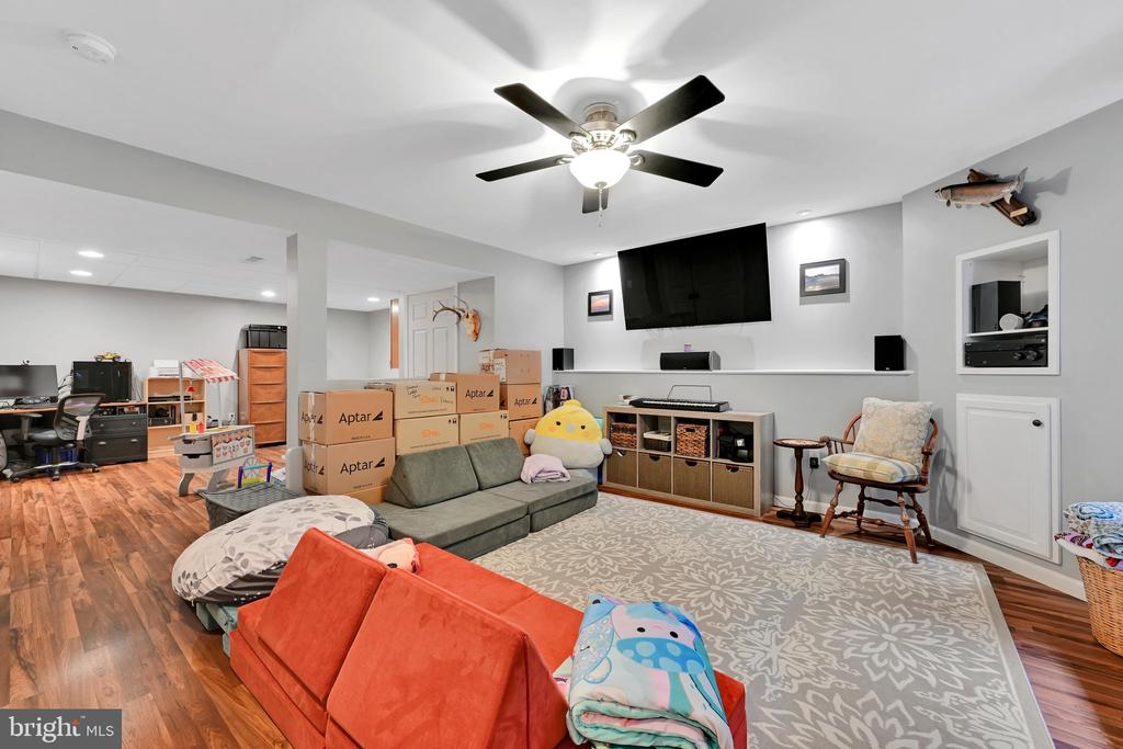 34 SILVER MAPLE CIRCLE