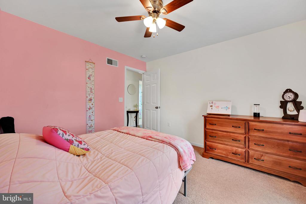 34 SILVER MAPLE CIRCLE