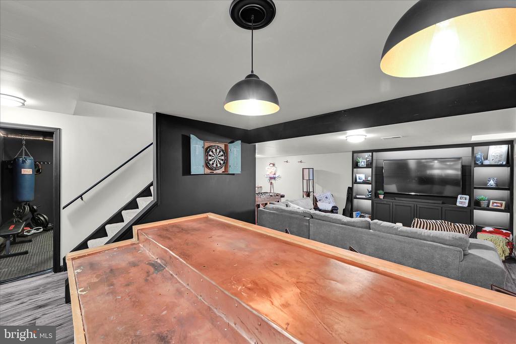 7 N BUTTERFLY DRIVE