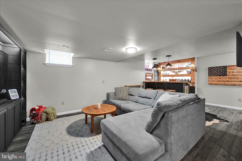 7 N BUTTERFLY DRIVE