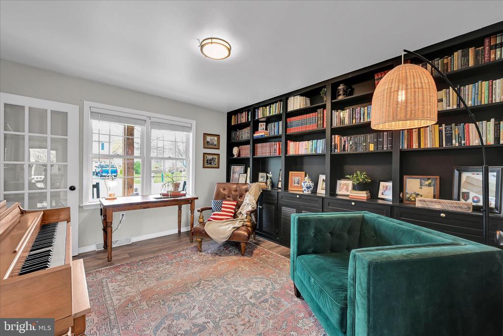 7 N BUTTERFLY DRIVE