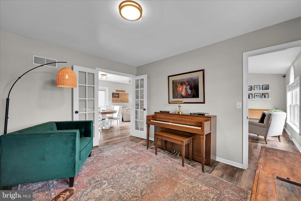 7 N BUTTERFLY DRIVE