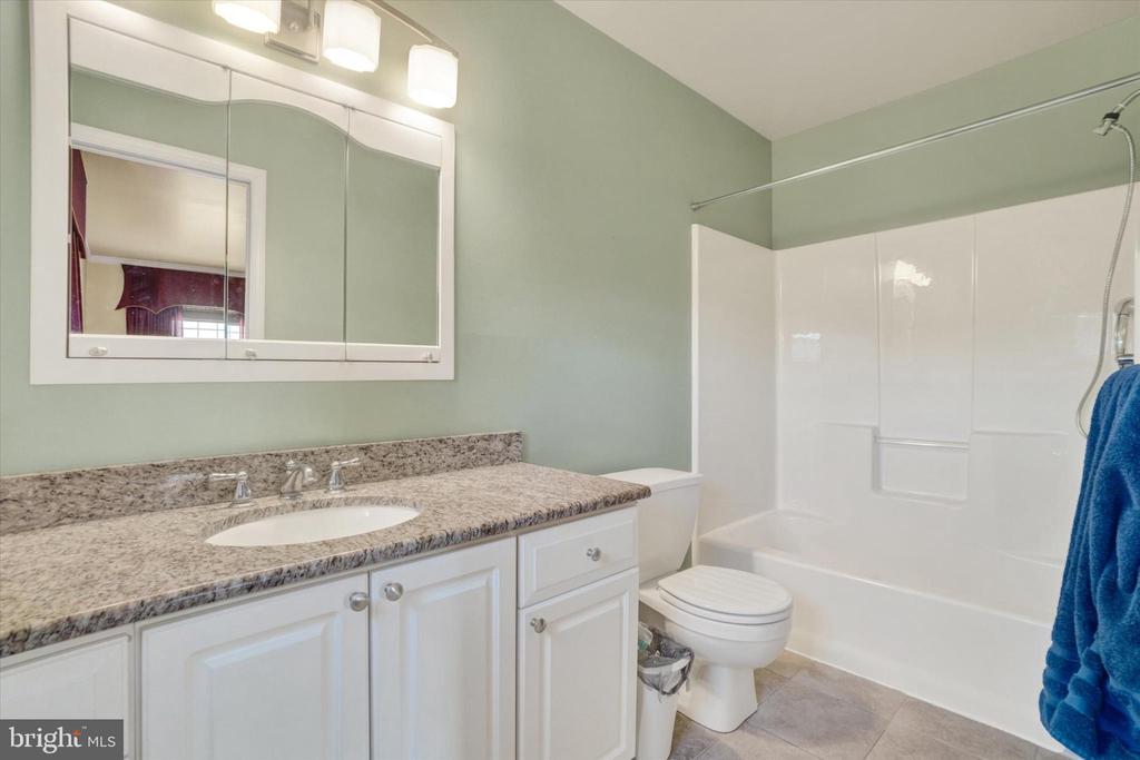 3258 FALCON LANE