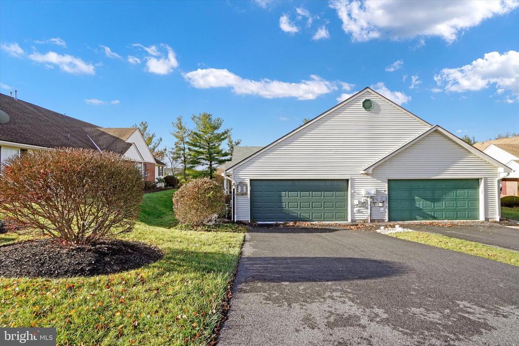 3258 FALCON LANE