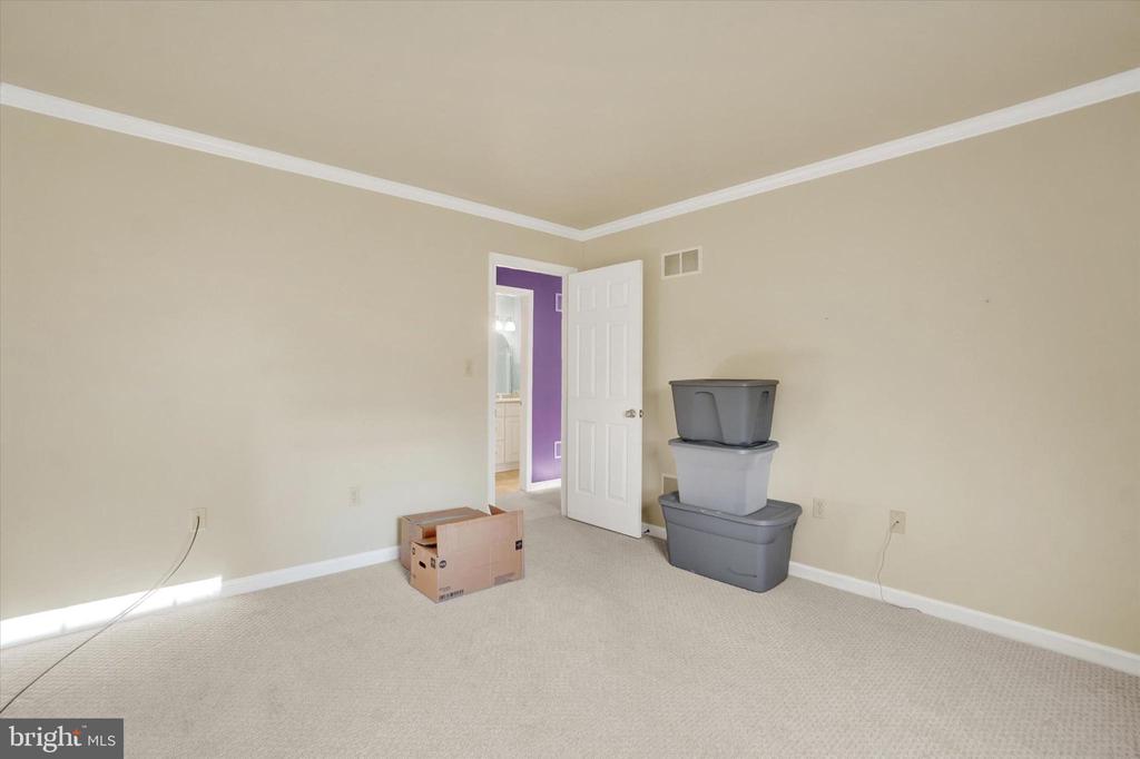 3258 FALCON LANE