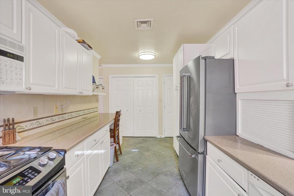 3258 FALCON LANE