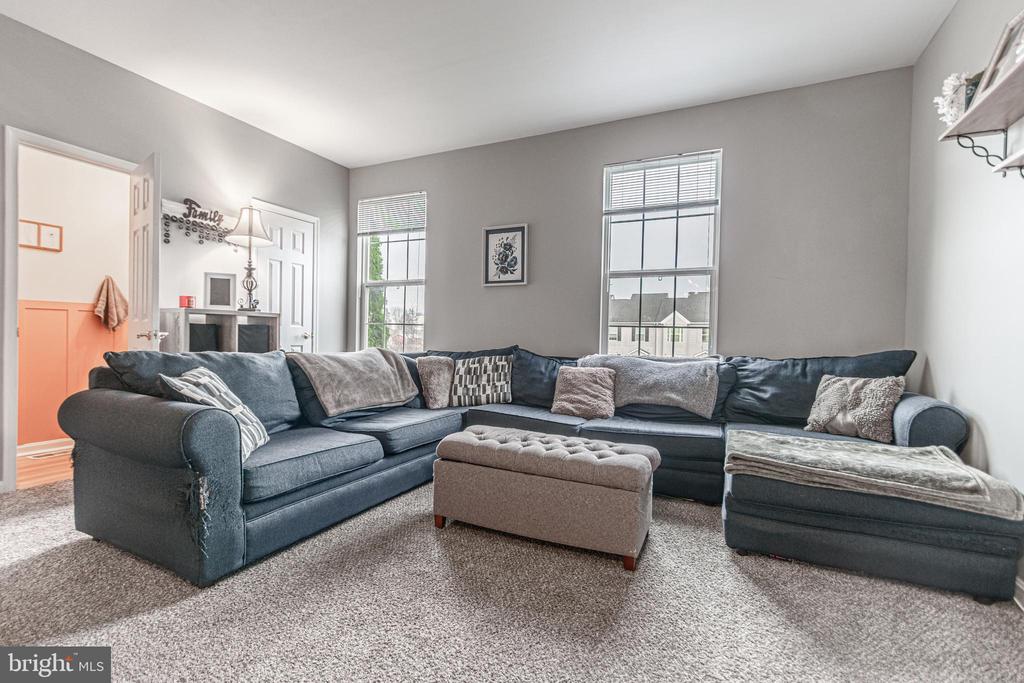 374 BRUAW DRIVE