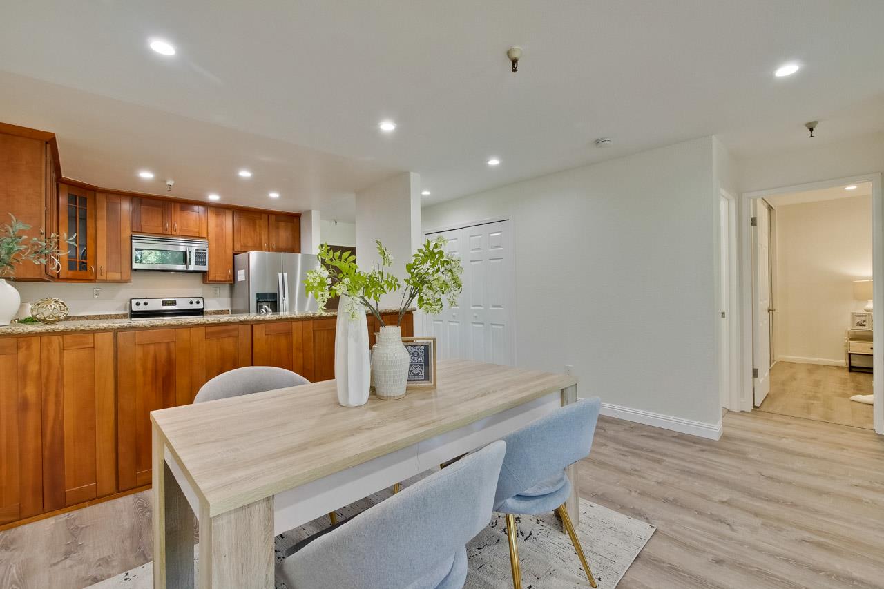 725 Mariposa AVE 203