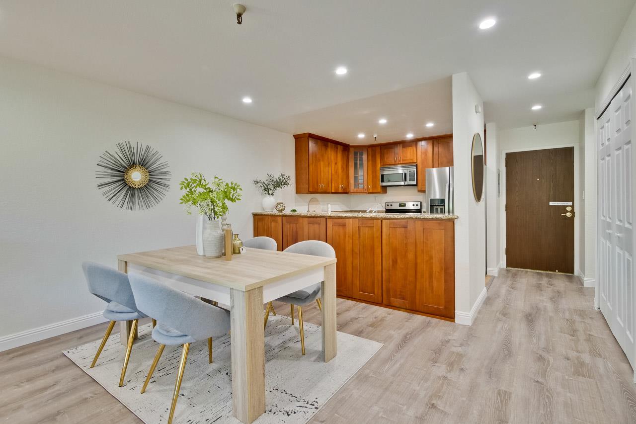 725 Mariposa AVE 203