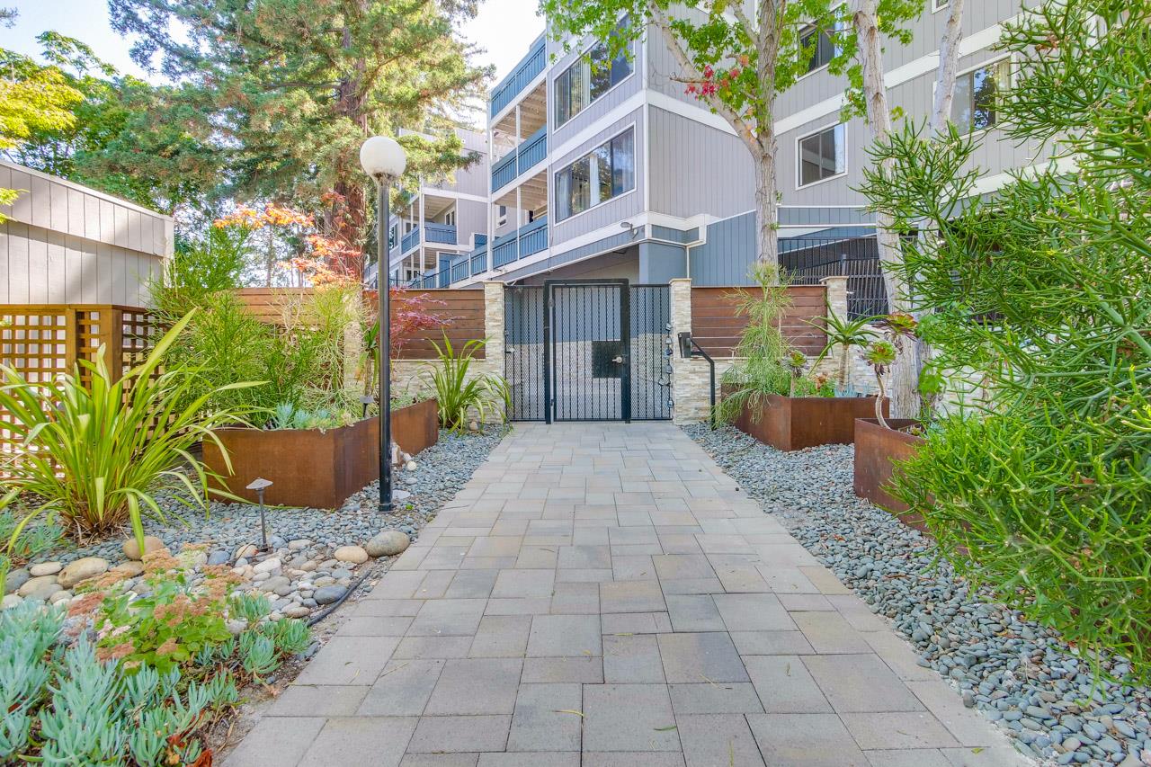 725 Mariposa AVE 203