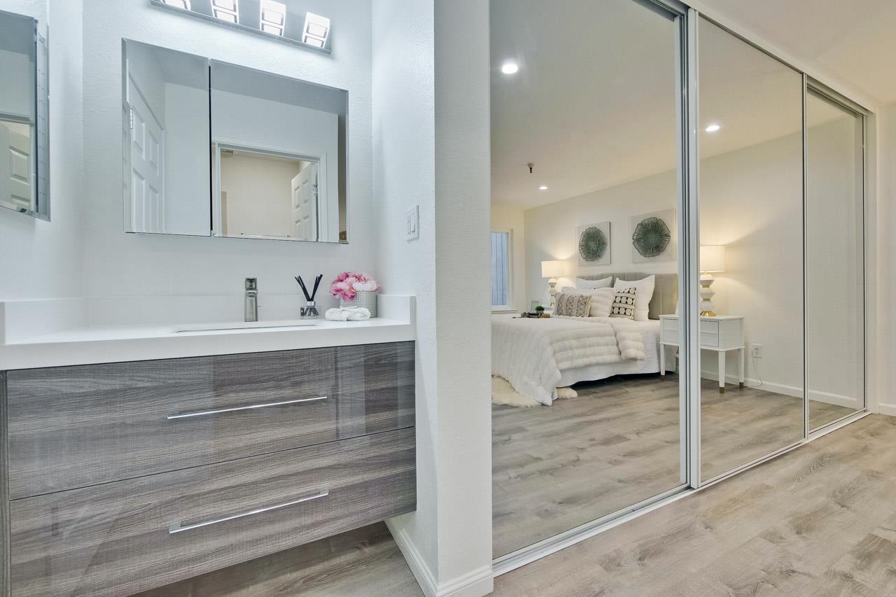 725 Mariposa AVE 203