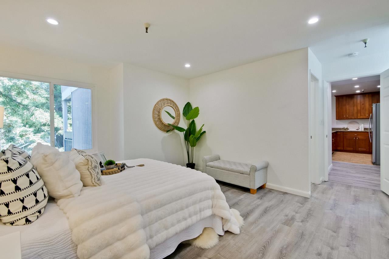 725 Mariposa AVE 203