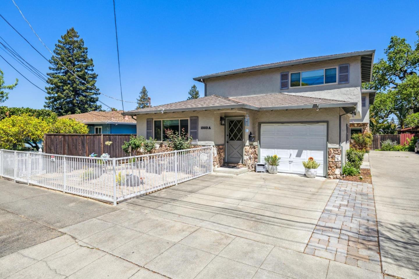 1503 Sierra ST
