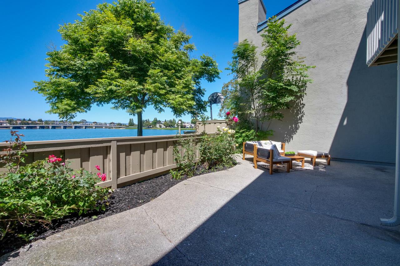152 Beach Park BLVD