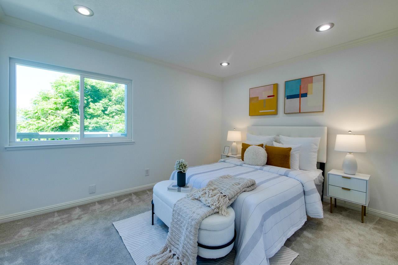 152 Beach Park BLVD