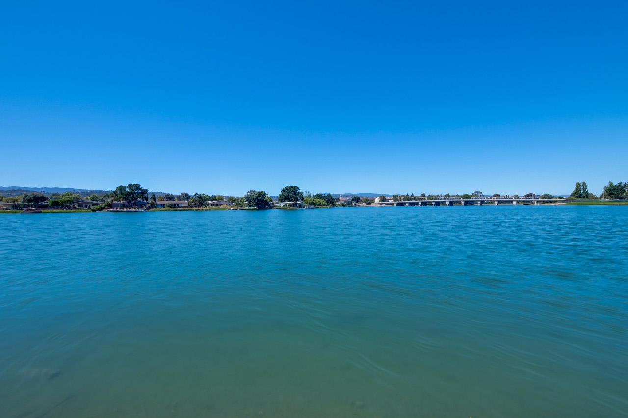 152 Beach Park BLVD