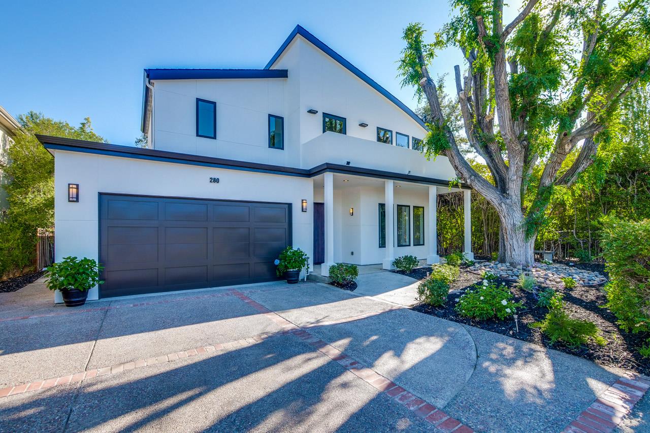 280 Carmelita DR