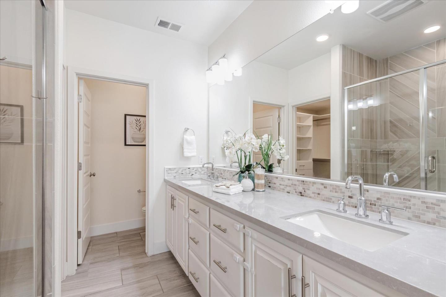 1653 Centre Pointe DR