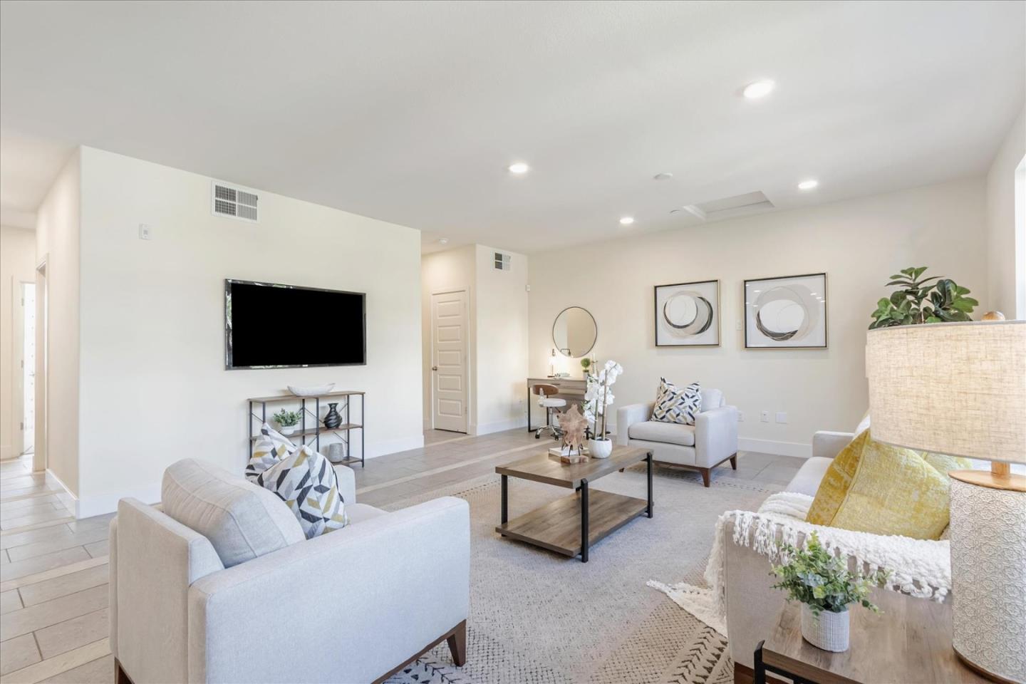 1653 Centre Pointe DR